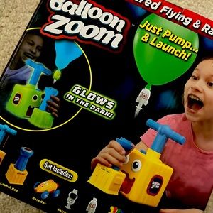 NIB Balloon Zoom Toy